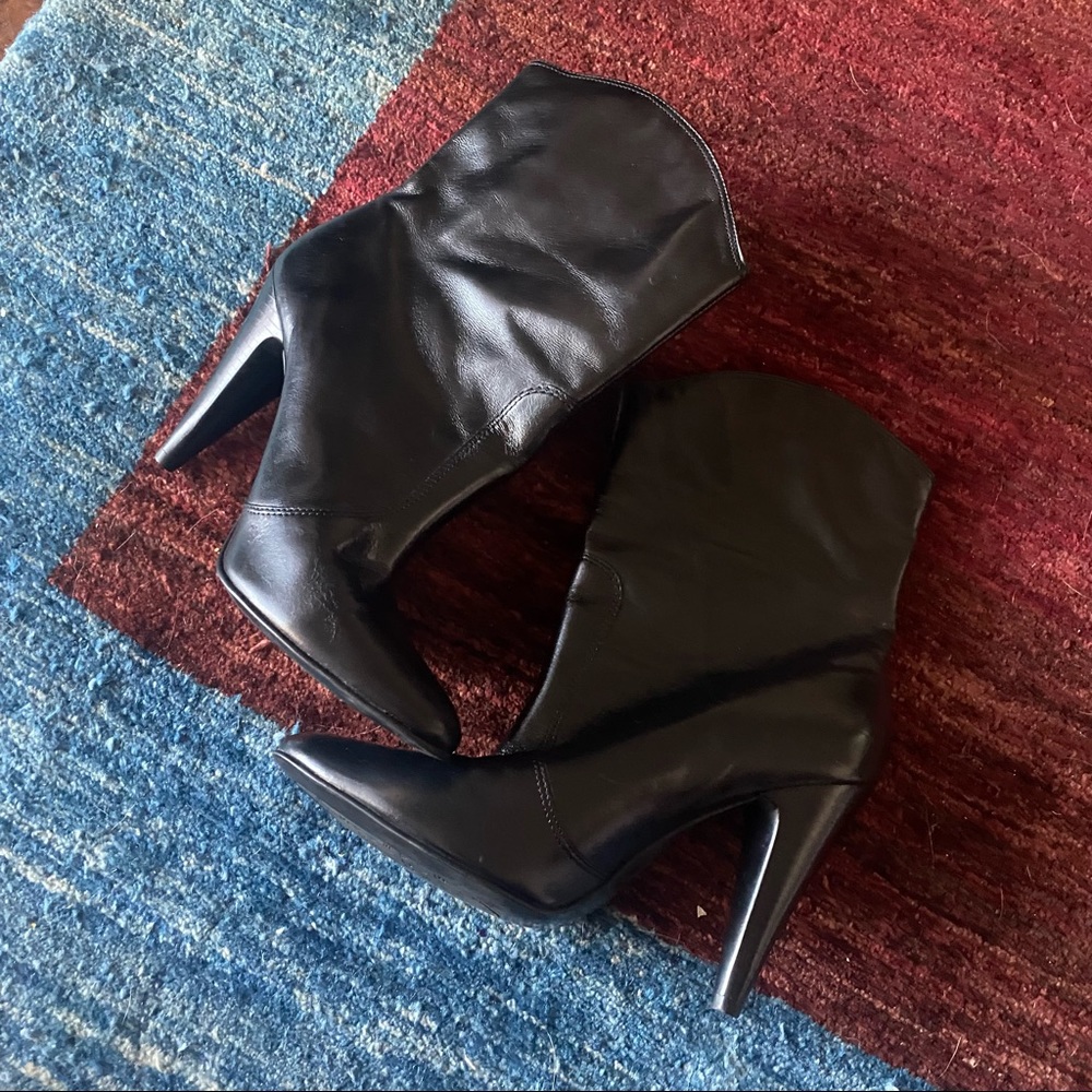Gianni Bini Black Leather Western Heeled Boots 8.5